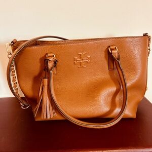 Tory Burch handbag like new condition.